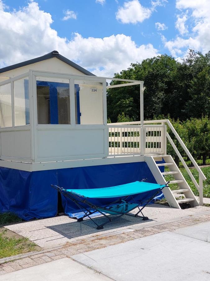 Voormalig Strandhuisje In Boomgaard In Hengstdijk Villa Exteriör bild