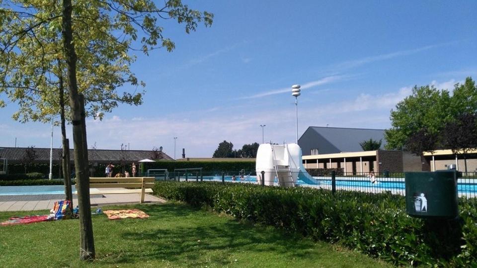 Voormalig Strandhuisje In Boomgaard In Hengstdijk Villa Exteriör bild